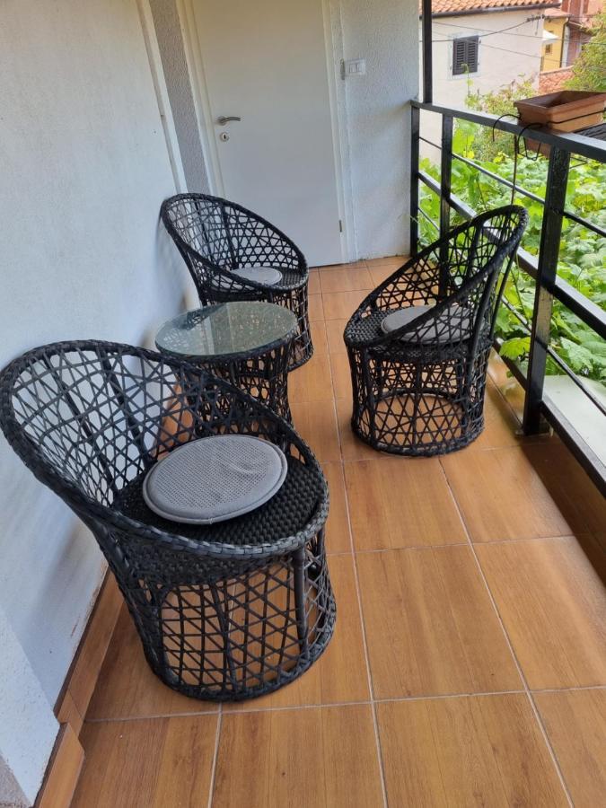 Caci Črni Kal Exterior foto