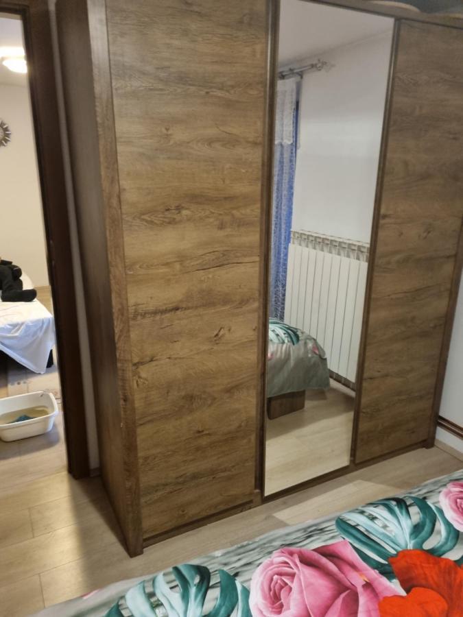 Caci Črni Kal Exterior foto